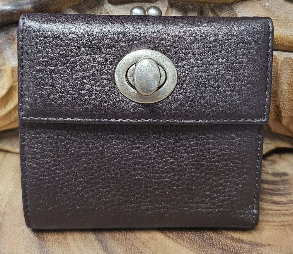 Vintage HOBO International Turnlock Small Leather Trifold Brown Kisslock Wallet